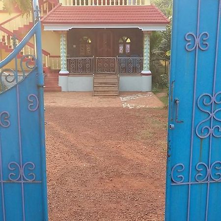 Hari Om Hotel Gokarna  Exterior photo