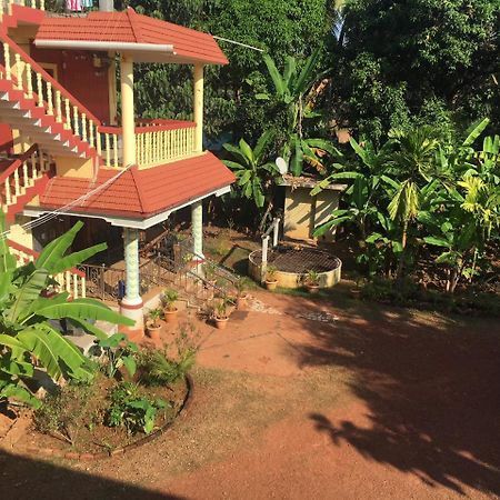 Hari Om Hotel Gokarna  Exterior photo