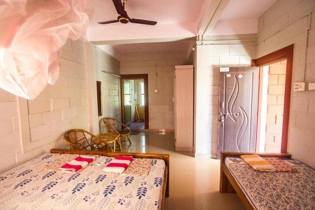 Hari Om Hotel Gokarna  Exterior photo